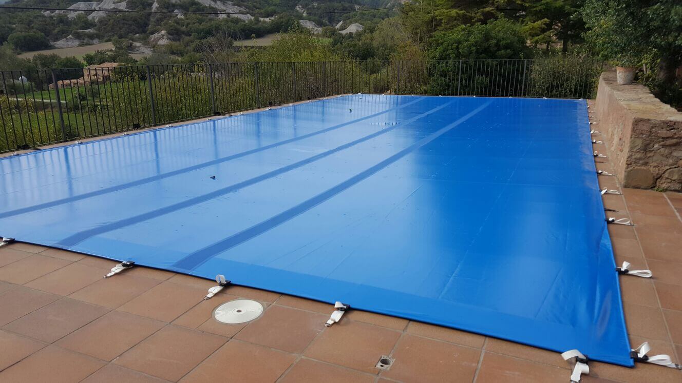 Cómo cerrar tu piscina en invierno